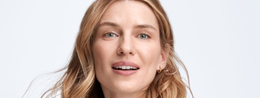 Sguardo fresco e luminoso con il lifting non chirurgico