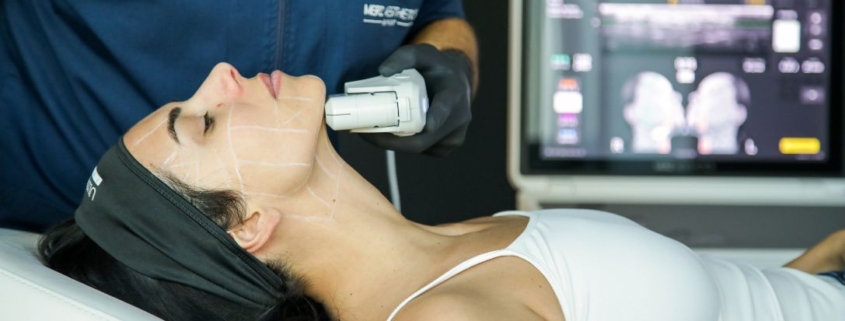 Lifting non invasivo per viso, collo e décolleté